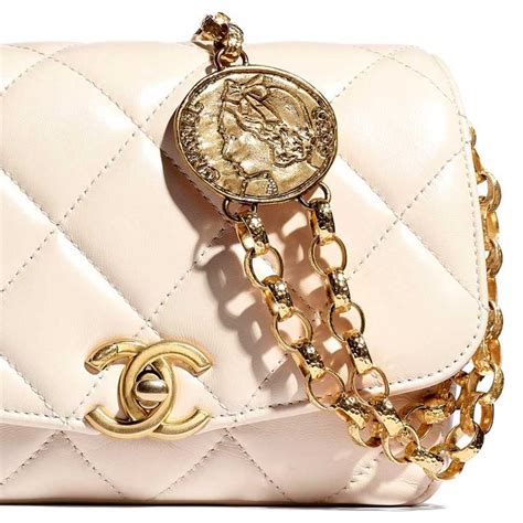 borsa chanel classica interno|Borse Chanel: i prezzi e 6 modelli iconici .